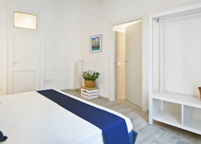 Pompeo Magno White Luxury 公寓